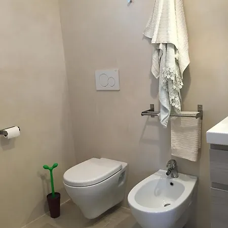 فيلة Pietra Pool Felline