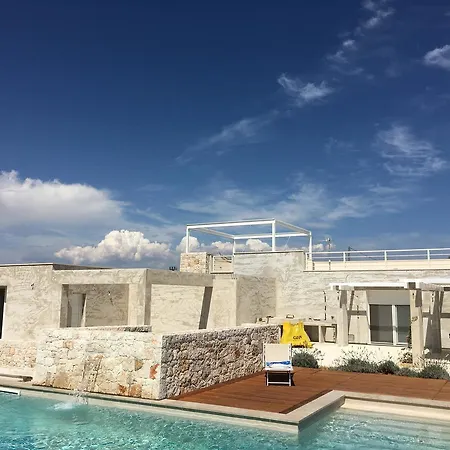 Pietra Pool فيلة *