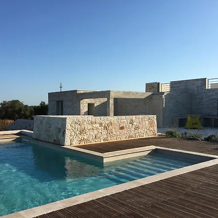 Pietra Pool Felline